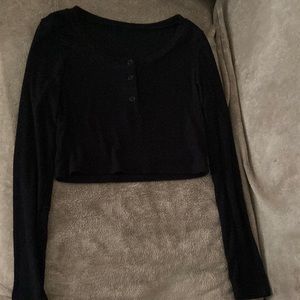 Long sleeve cropped shirt